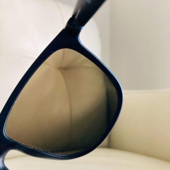 Blue Gem Black Frame Sunnies Sunglasses Unisex - Picture 5 of 6